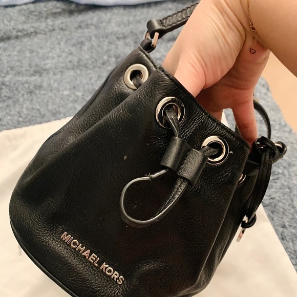 Michael Kors Mini Crossbody Bucket - Picture 2 of 4